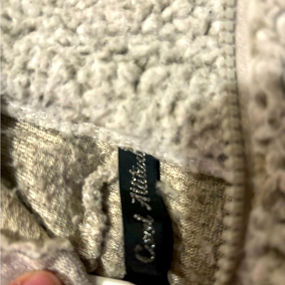 Cool Attitude brand sherpa pull over with 1/2 zip XL - Picture 3 of 4